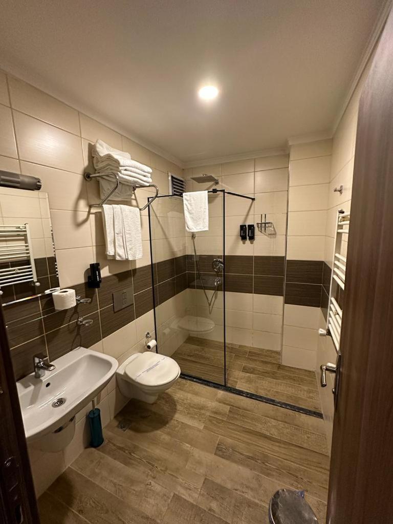 New Akcaabat Hotel Экстерьер фото